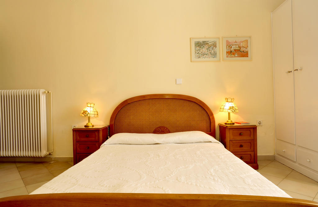 Sea Colours Rooms & Apartments Ermoupoli Room photo
